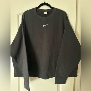 2X Black Nike crewneck